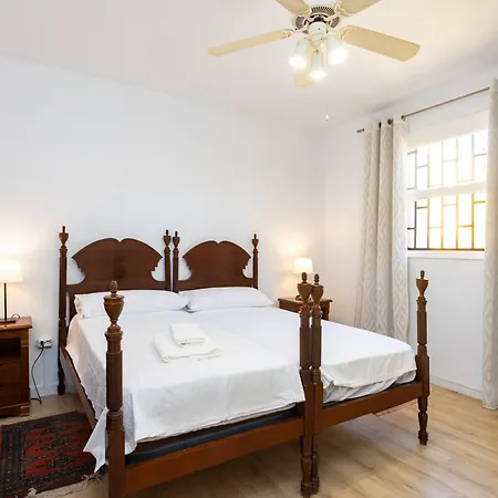 Home2book Colonial Luxury With Pool Такоронте