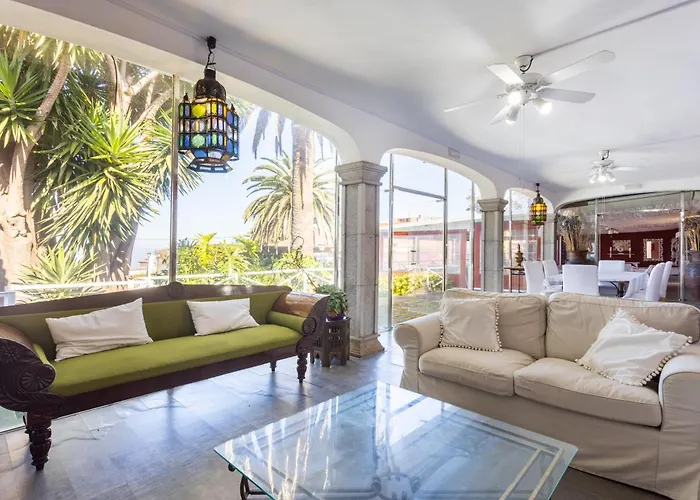 Вилла Home2book Colonial Luxury With Pool